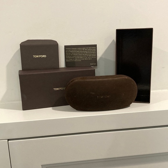 TOM Ford Velvet Sunglasses Eyeglasses Case, Box, Envelope​​​​​​ - Picture 4 of 11